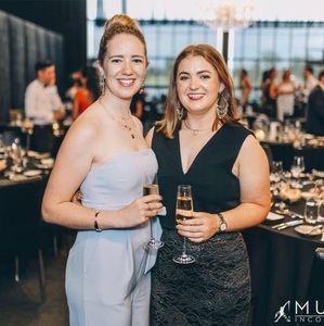 Meet your Posher, Ash